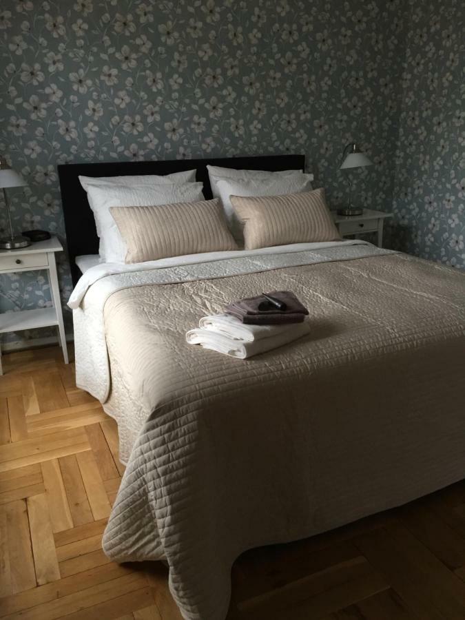 Bed And Breakfast Loft24 海尔伦 外观 照片